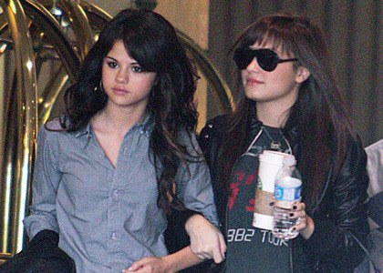 selena-demi-lovato-canada - Album pentru PuNkGiRlZz4u