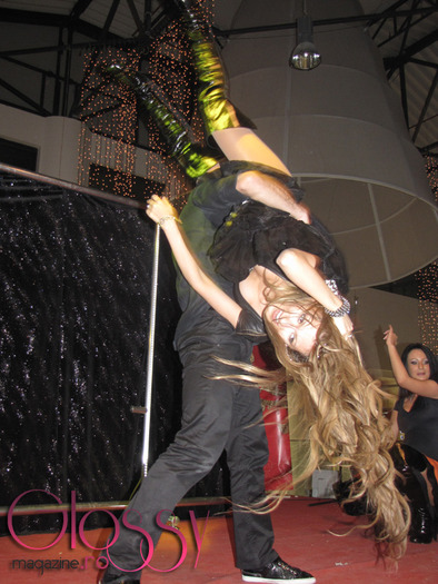 Andreea-Balan-@-Liberty-Center-24_12_09-10