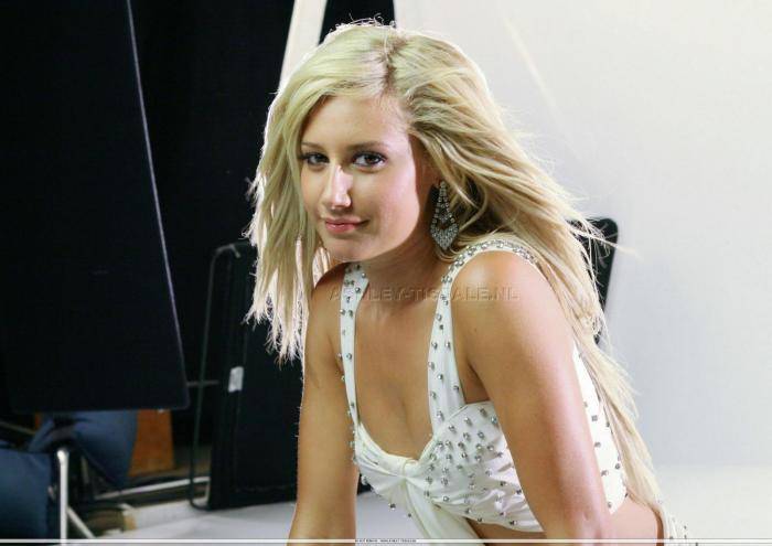 13 - Ashley Tisdale