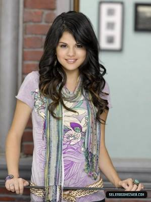 WGTKDMOCCHSBMRQKOQH - Selena Gomez