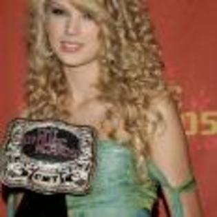 Taylor_Swift_1230497803_3