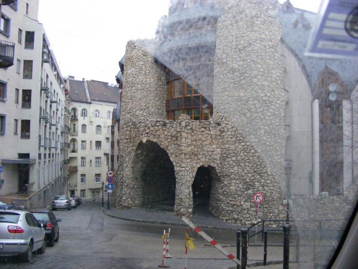 088; Budapesta
