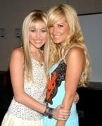 NRDGVABERLWCXTTNLAG - ashley tisdale si miley