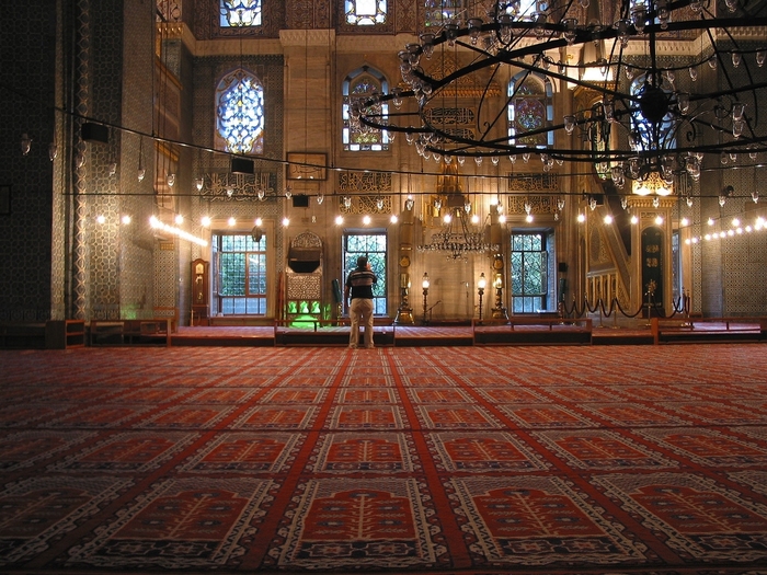 Yeni Cami in Istanbul - Turkey (prayer hall) - Islamic Architecture Around the World