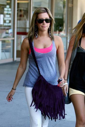 ashleytisdalejj - Ashley Tisdale