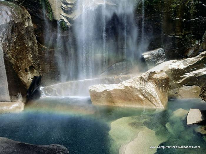 Wallpapers - Nature 9 - Natural_Phenomenon,_Vernal_Falls,_Yosemite,_California