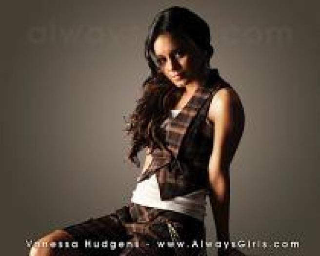 ZOHIDDBRHWSVYPETDZB - vanessa anne hudgens