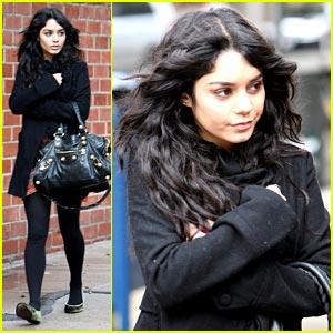 vanessa-hudgens-bus-mtg - poze rare cu vanessa anne hudgens