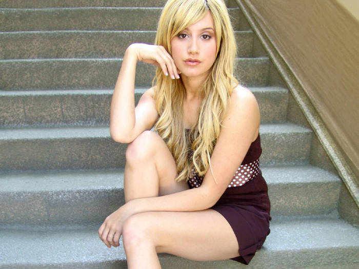 ashley_tisdale_7-1024 - Album pentru irinutza