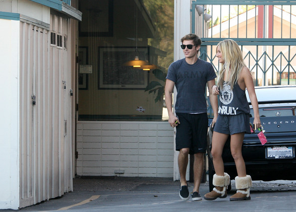 Zac+and+Ashley+grab+lunch+5tF5g1cpNV3l