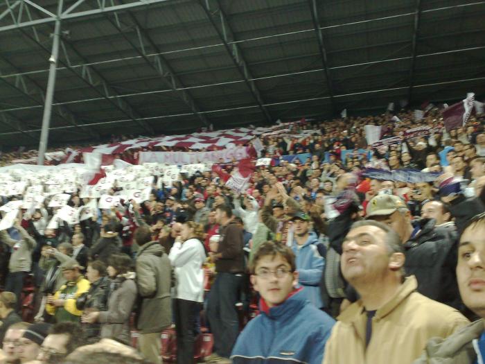 04112008442 - Pe stadionul CFR 1907