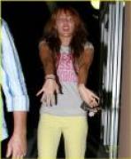 932dd392ef5abdea - miley cyrus