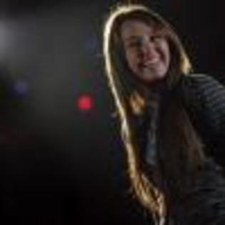 5zKSk0222240-01 - multe poze miley