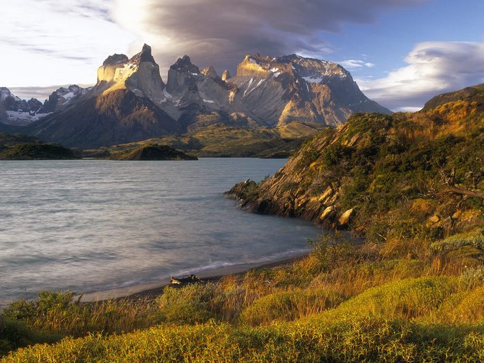 Cuernos del Paine at Sunset From the Shore of Lago Pehoe, Patagonia, Chile - Wallpapers Premium