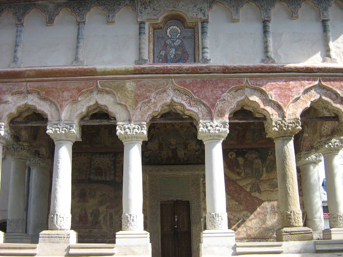 IMG_3461 - 2009-03-15 - Manastirea Balamuci -Sihastru