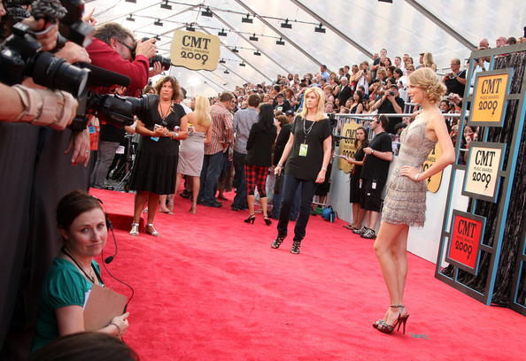 2009+CMT+Music+Awards+Arrivals+yJbc8P9lsdsl