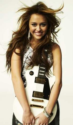 Miley-Cyrus-038 - PHOTOSHOOT MILEY CYRUS 01