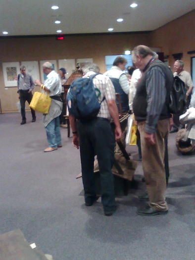 Imagine1143 - ApiMondia