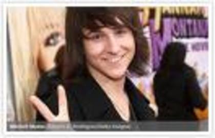 f - Mitchel Musso