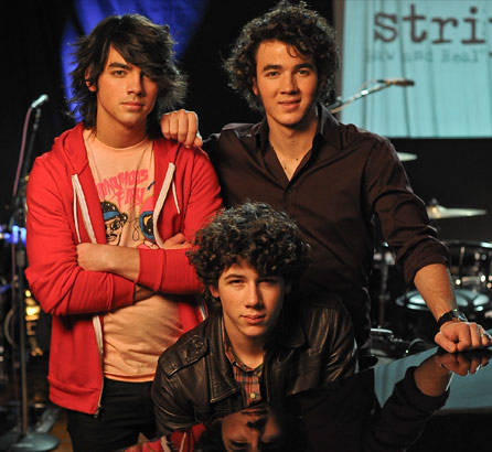 fyzuhv - Jonas Brothers