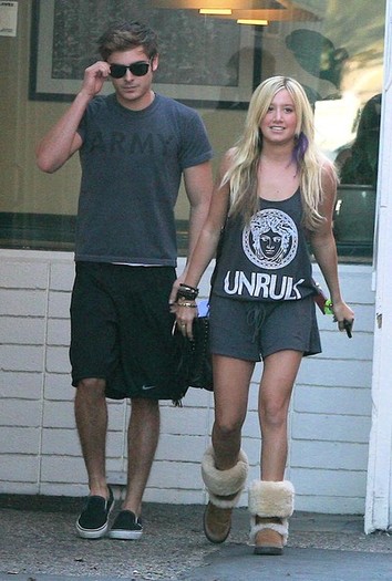Zac+Efron+Ashley+Tisdale+Out+Lunch+Patty+IEABK4nEKJil