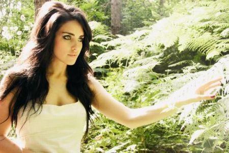 Asli_Tandogan_1251732325_1 - Poze DE PE BUZE LA INIMA