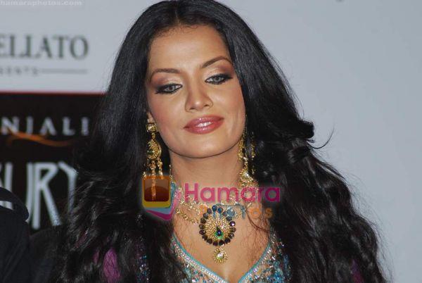 Celina_Jaitley_1253378710_4 - Celina Jaitley