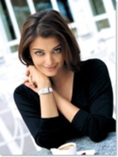 RYHZNHYIEIWZVJEYSLL - Aishwarya Rai