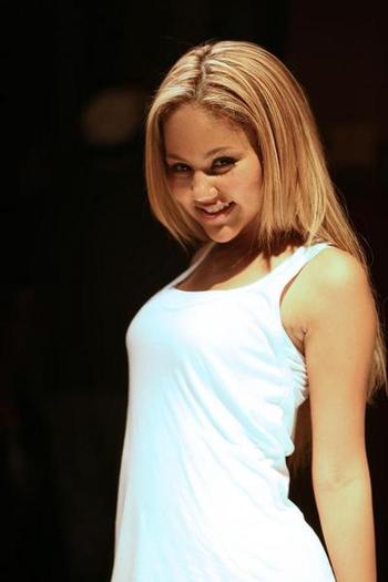 KAT_DELUNA_48238f5f96b85