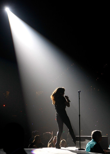 Jonas+Brothers+At+MGM+Grand+PzVGPaljYV3l - 0-Demi Lovato-0