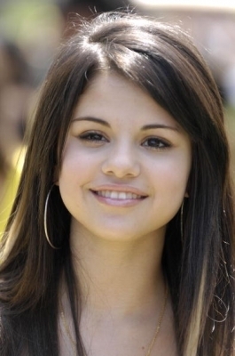 WWJCYZNEEEDVXABWOSE - Poze Selena Gomez