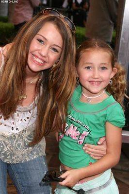 Noah and Miley= lovely sisters - Miley Cyrus- Hannah Montana