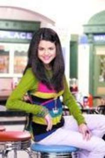 AOFKEHIDATWWLKJRPOL - magicienii din waverly place