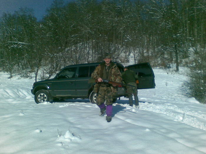 14022009 - vanatoare padure