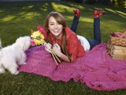  - Miley photoshoot02