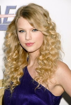 TAYLOR - POZE TAYLOR SWIFT