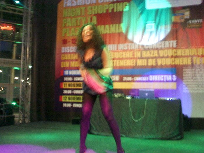 091112_201726 - Claudia Pavel-Cream