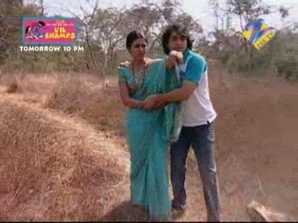 THAYZQIQCBDRVCDWUJW - Divyanka si Sharad