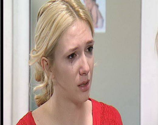 adela popescu insarcinata in episodul de azi din ingerasii - Ingerasii poze