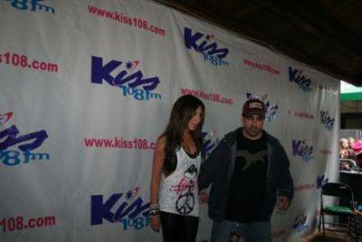 normal_003 - 2009 Kiss 108 Concert - Backstage and Interviews