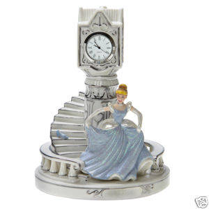 disney_clock_314130916 - aici puteti vedea cat este ceasul