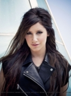 ZIKSEDZIOYQEUJONAEQ - ashley tisdale