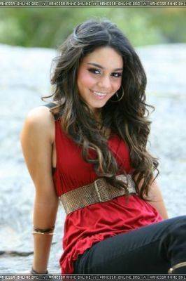 49 - poze vanessa hudgens