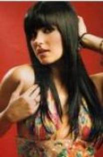 EMZSWLLTDYBHQTFKHOJ - maite perroni