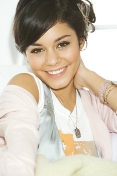 sellyfannr1 - club vanessa hudgens