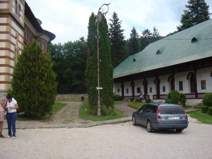 DSC00612 - manastirea Sinaia