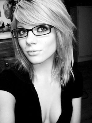 cute-blonde-emo-hairstyles-59