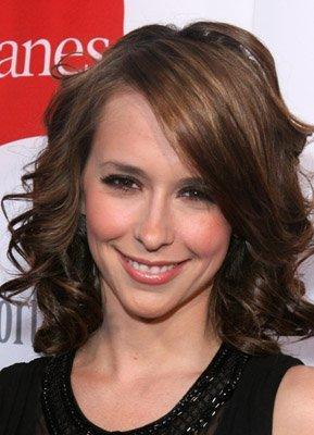 Jennifer-Love-Hewitt-1205082182