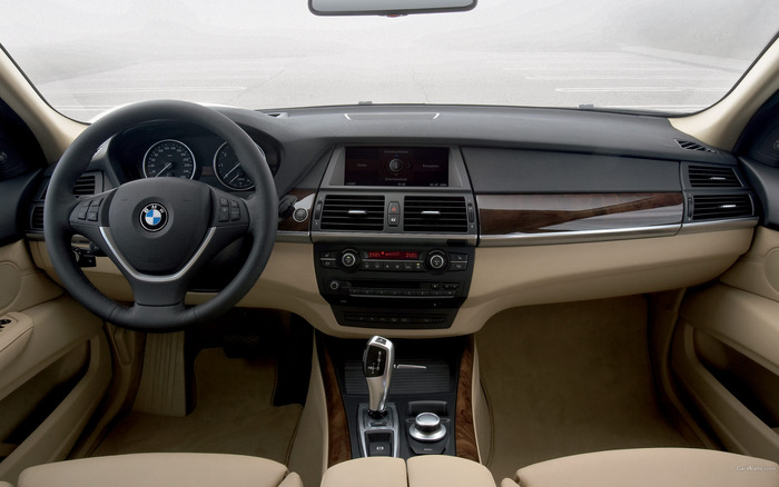 BMW_X5_563_1680x1050 - DESKTOP BMW