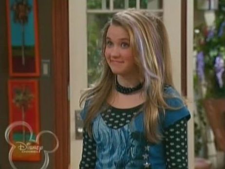 15789_8824616_gal - Emily Osment